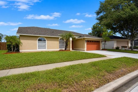 Casa en alquiler en Land O' Lakes, Florida, 4 dormitorios, 185.8 m2 № 2211286 - foto 2