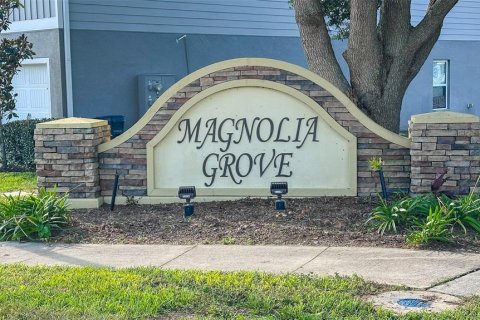Townhouse in Davenport, Florida 3 bedrooms, 131.27 sq.m. № 2308370 - photo 3