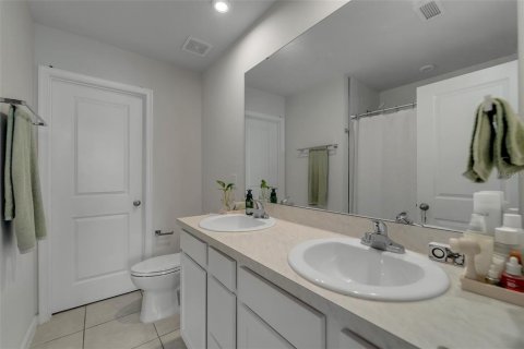 Townhouse in Davenport, Florida 3 bedrooms, 131.27 sq.m. № 2308370 - photo 22