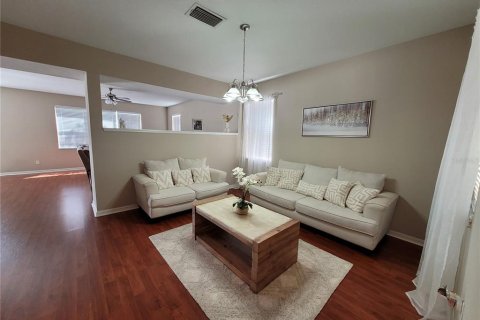 House in Wesley Chapel, Florida 3 bedrooms, 212 sq.m. № 1658711 - photo 6
