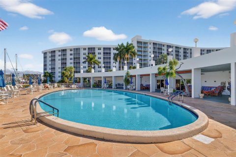 Copropriété à vendre à Pompano Beach, Floride: 1 chambre, 65.96 m2 № 2007627 - photo 25