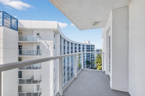 Copropriété à vendre à Pompano Beach, Floride: 1 chambre, 65.96 m2 № 2007627 - photo 20