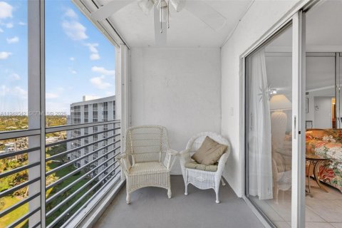 Copropriété à vendre à Pompano Beach, Floride: 1 chambre, 65.96 m2 № 2007627 - photo 7