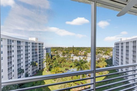 Copropriété à vendre à Pompano Beach, Floride: 1 chambre, 65.96 m2 № 2007627 - photo 5