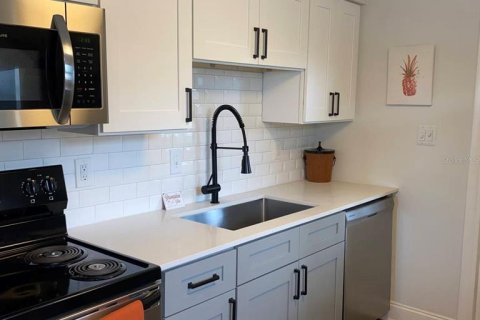 Apartment in Tampa, Florida 2 bedrooms, 83.61 sq.m. № 1335640 - photo 3