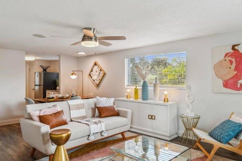 Apartment in Tampa, Florida 2 bedrooms, 83.61 sq.m. № 1335640 - photo 4