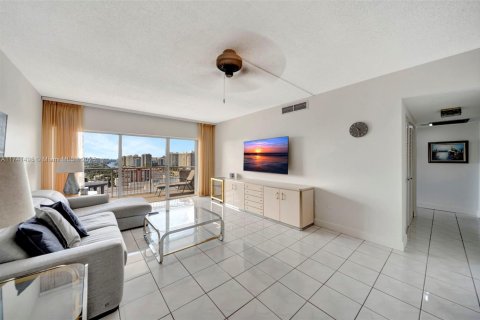 Condo à Hallandale Beach, Floride, 2 chambres  № 1962788