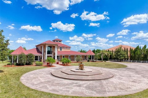 Купить виллу или дом в Тонотосасса, Флорида 3 комнаты, 655.89м2, № 1659685 - фото 6