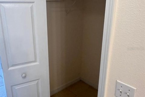 Condo in Riverview, Florida, 3 bedrooms № 2205785 - photo 12