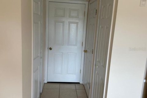Condo in Riverview, Florida, 3 bedrooms № 2205785 - photo 7