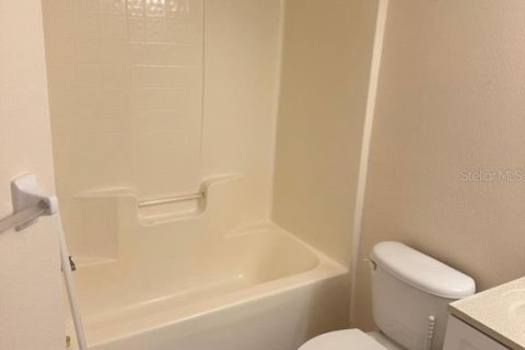 Condo in Riverview, Florida, 3 bedrooms № 2205785 - photo 5
