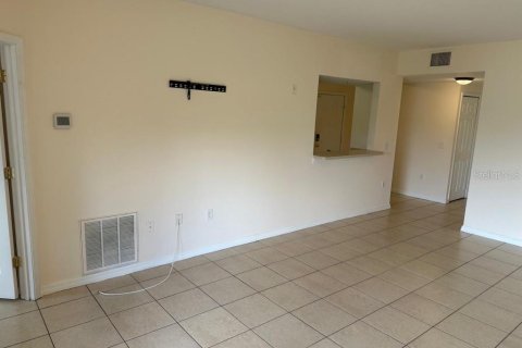 Condo in Riverview, Florida, 3 bedrooms № 2205785 - photo 29