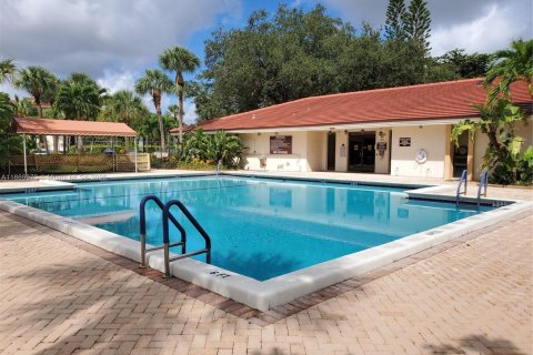 Снять в аренду кондоминиум в Лодерхилл, Флорида 1 спальня, 77.39м2, № 1979566 - фото 21