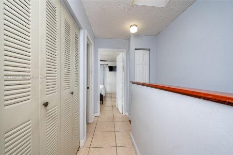 Купить кондоминиум в Хайалиа, Флорида 2 спальни, 95.88м2, № 1972135 - фото 16