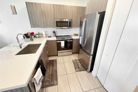 Купить кондоминиум в Дорал, Флорида 3 спальни, 102.38м2, № 2045732 - фото 8