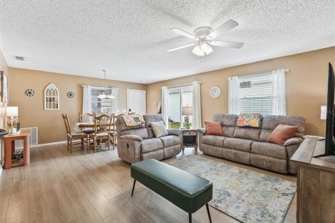 Casa en alquiler en The Villages, Florida, 2 dormitorios, 107.4 m2 № 1835409 - foto 7