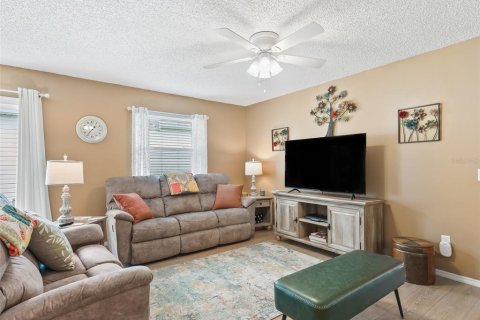 Casa en alquiler en The Villages, Florida, 2 dormitorios, 107.4 m2 № 1835409 - foto 8