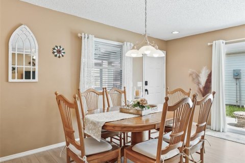 Casa en alquiler en The Villages, Florida, 2 dormitorios, 107.4 m2 № 1835409 - foto 6