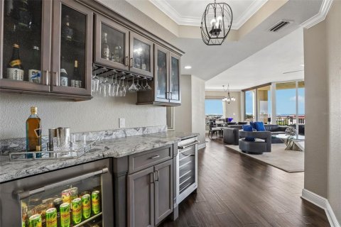 Copropriété à vendre à Tampa, Floride: 3 chambres, 237.37 m2 № 2403439 - photo 3