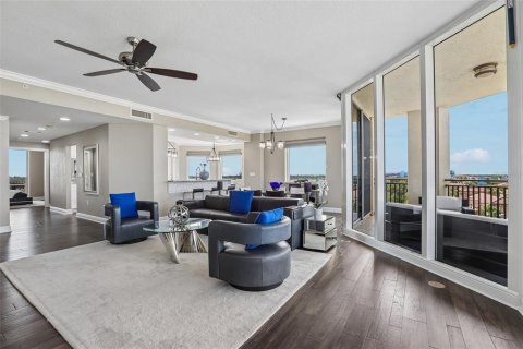 Copropriété à vendre à Tampa, Floride: 3 chambres, 237.37 m2 № 2403439 - photo 6