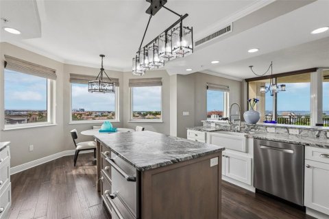 Copropriété à vendre à Tampa, Floride: 3 chambres, 237.37 m2 № 2403439 - photo 13