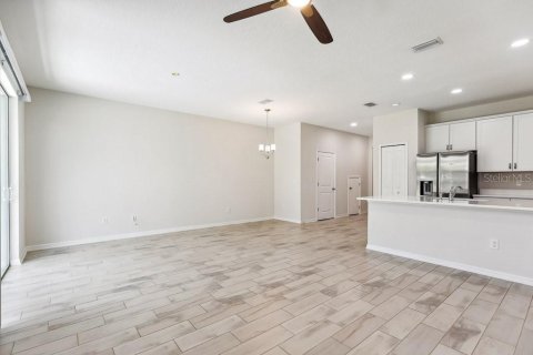 Touwnhouse à louer à Riverview, Floride: 3 chambres, 155.98 m2 № 2437204 - photo 10