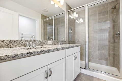Touwnhouse à louer à Riverview, Floride: 3 chambres, 155.98 m2 № 2437204 - photo 16