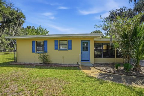 Villa ou maison à vendre à Lake Panasoffkee, Floride: 2 chambres, 72.84 m2 № 2151106 - photo 2