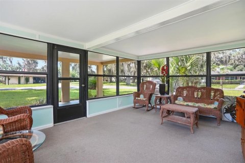 Villa ou maison à vendre à Lake Panasoffkee, Floride: 2 chambres, 72.84 m2 № 2151106 - photo 25