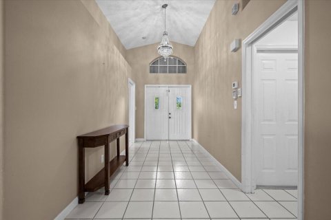 Villa ou maison à vendre à Royal Palm Beach, Floride: 3 chambres, 150.32 m2 № 2439196 - photo 3