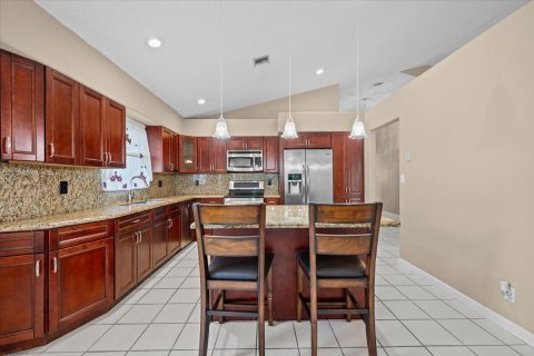 Villa ou maison à vendre à Royal Palm Beach, Floride: 3 chambres, 150.32 m2 № 2439196 - photo 16
