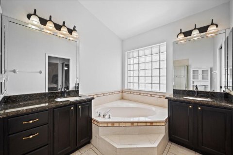 Villa ou maison à vendre à Royal Palm Beach, Floride: 3 chambres, 150.32 m2 № 2439196 - photo 21