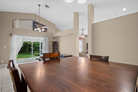 Villa ou maison à vendre à Royal Palm Beach, Floride: 3 chambres, 150.32 m2 № 2439196 - photo 6