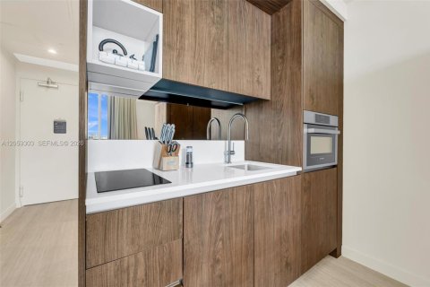 Купить кондоминиум в Майами, Флорида № 2264239 - фото 8