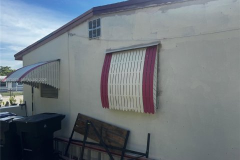 Villa ou maison à vendre à Fort Lauderdale, Floride: 3 chambres, 115.57 m2 № 2040227 - photo 2