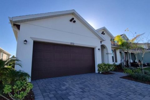 Villa ou maison à Kissimmee, Floride 4 chambres, 182.55 m2 № 2148298
