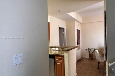 Touwnhouse à vendre à Pembroke Pines, Floride: 3 chambres, 129.69 m2 № 2077304 - photo 8