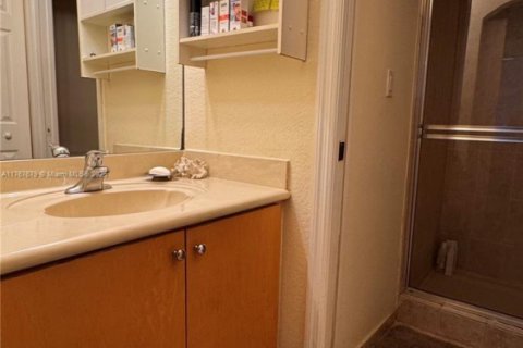 Touwnhouse à vendre à Pembroke Pines, Floride: 3 chambres, 129.69 m2 № 2077304 - photo 25