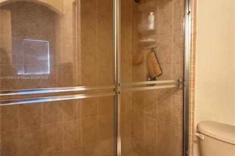 Touwnhouse à vendre à Pembroke Pines, Floride: 3 chambres, 129.69 m2 № 2077304 - photo 24