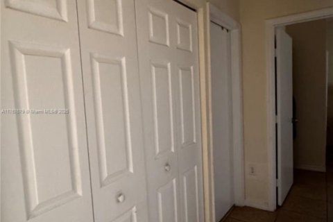 Touwnhouse à vendre à Pembroke Pines, Floride: 3 chambres, 129.69 m2 № 2077304 - photo 22