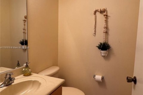 Touwnhouse à vendre à Pembroke Pines, Floride: 3 chambres, 129.69 m2 № 2077304 - photo 12