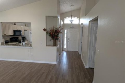 House in Orlando, Florida 3 bedrooms, 129.97 sq.m. № 1744290 - photo 15