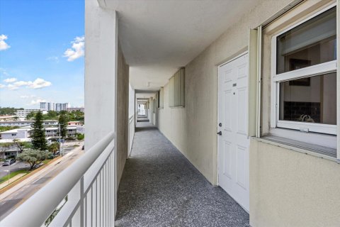 Купить кондоминиум в Помпано-Бич, Флорида 3 комнаты, 105.91м2, № 2262168 - фото 25