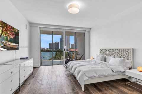 Condo in Aventura, Florida, 3 bedrooms  № 1863435 - photo 12