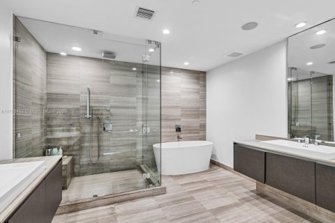 Condo in Aventura, Florida, 3 bedrooms  № 1863435 - photo 15