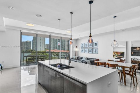 Condo in Aventura, Florida, 3 bedrooms  № 1863435 - photo 8
