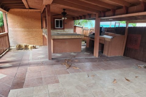 Commercial property in Homestead, Florida 133.78 sq.m. № 2002769 - photo 8