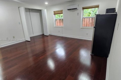 Commercial property in Homestead, Florida 133.78 sq.m. № 2002769 - photo 7