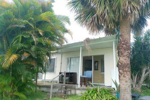 Condo in Winter Haven, Florida, 1 bedroom  № 1822719 - photo 14