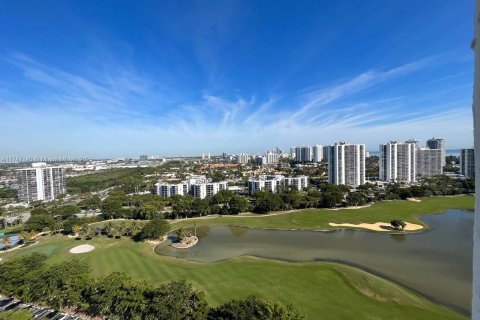 Condo in Aventura, Florida, 2 bedrooms  № 2022408 - photo 5
